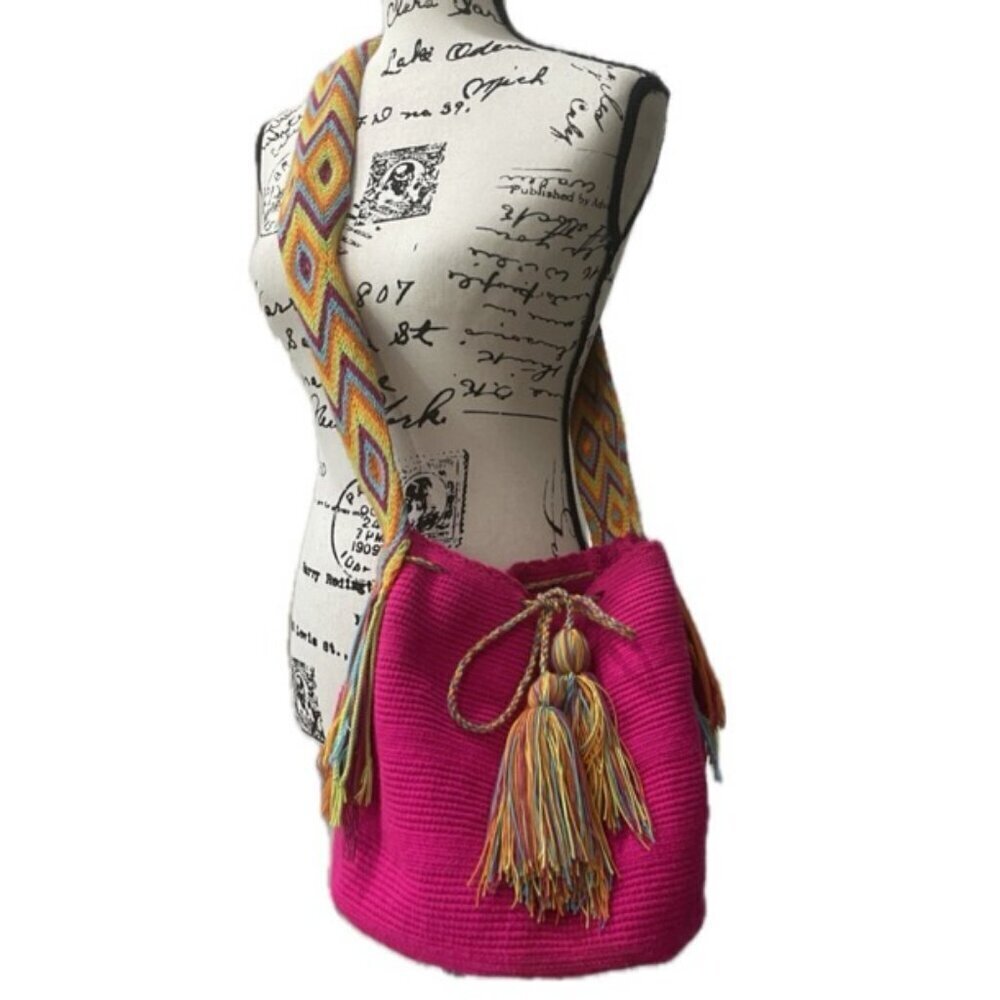 BOHEMIAN HOT PINK GUANABANA BUCKET‎ CROSSBODY BAG
